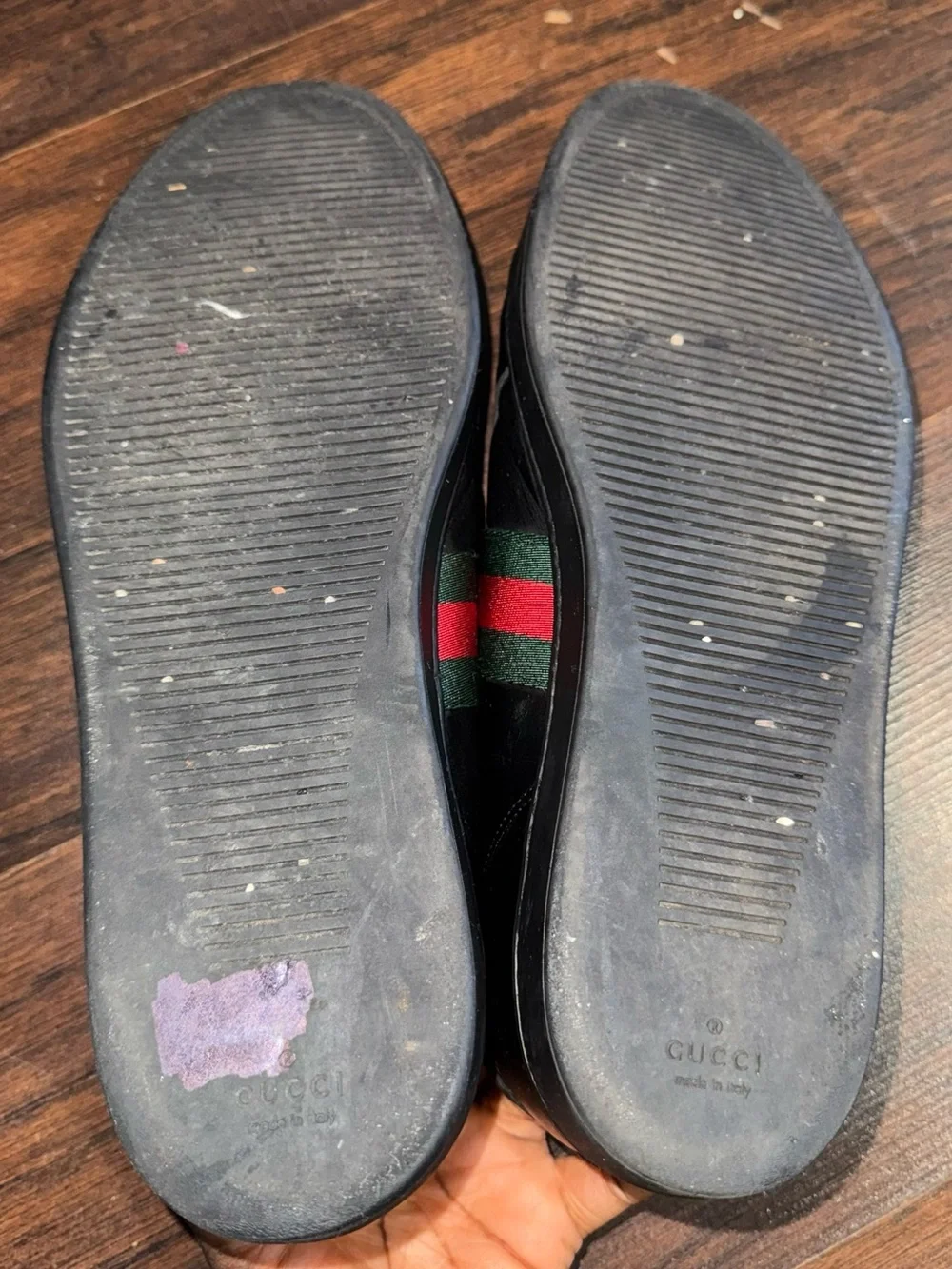 Gucci Black Leather Web Low Top Sneakers with Red and Green